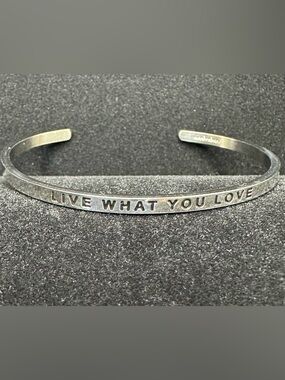Mantraband “Live What You Love” Cuff Bracelet Silver Tone Inspirational Bangle